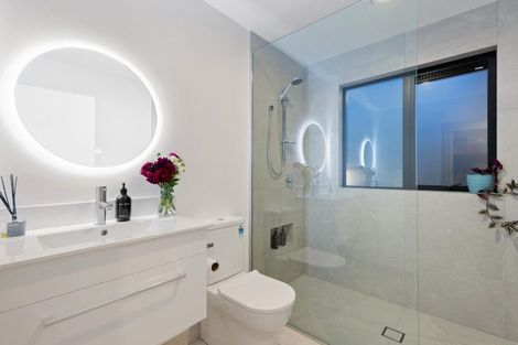 Photo of property in 22 Cheviot Street, Jacks Point, 9371