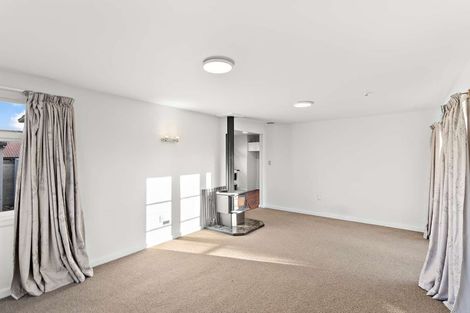 Photo of property in 32 Vagues Road, Northcote, Christchurch, 8052