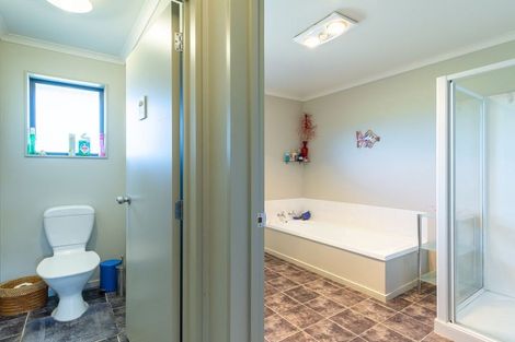 Photo of property in 11 Hunt Street, Waimate, 7978