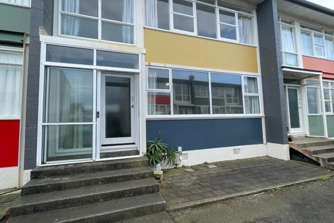 Photo of property in 10/55u Apu Crescent, Lyall Bay, Wellington, 6022