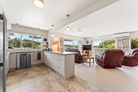 Photo of property in 17 Hawaiian Parade, Arkles Bay, Whangaparaoa, 0932