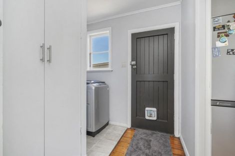 Photo of property in 14 Watts Crescent, Hamilton East, Hamilton, 3216