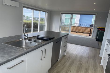 Photo of property in 11 Sandy Place, Waihi Beach, 3611