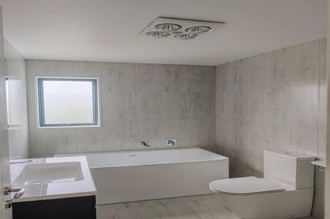 Photo of property in 8 Coopworth Street, Karaka, 2580