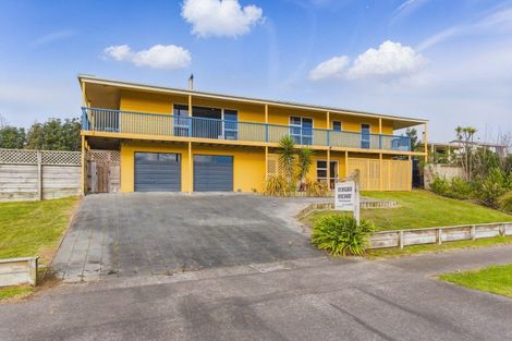Photo of property in 9 Takitimu Street, Waitarere Beach, Levin, 5510
