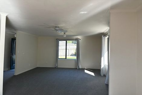 Photo of property in 13 Les Fisher Place, Pukekohe, 2120