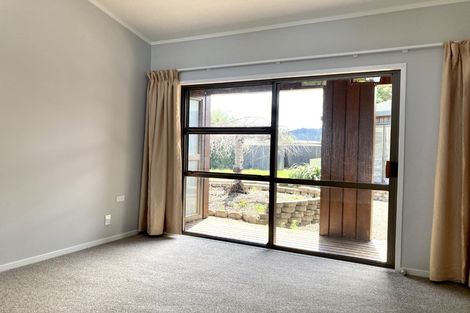 Photo of property in 69 Sunny Crescent, Huapai, Kumeu, 0810
