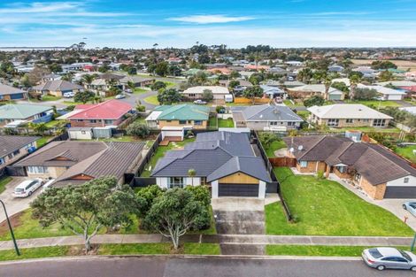 Photo of property in 33 Arabian Drive, Papamoa Beach, Papamoa, 3118