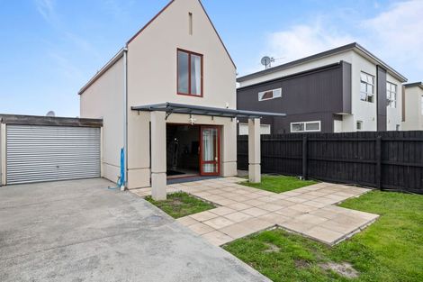 Photo of property in 100 Grafton Street, Waltham, Christchurch, 8011