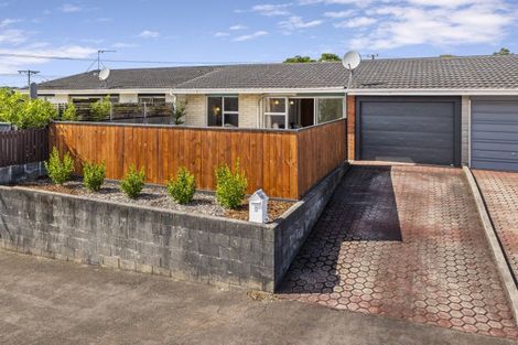 Photo of property in 9 Barrett Street, Westown, New Plymouth, 4310