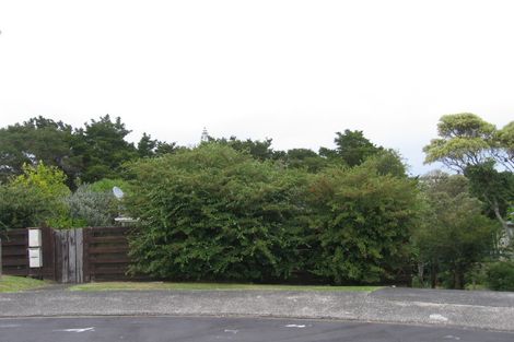 Photo of property in 1/10 Nea Place, Hillcrest, Auckland, 0627