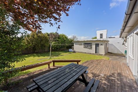 Photo of property in 19 Kipling Street, Roslyn, Palmerston North, 4414