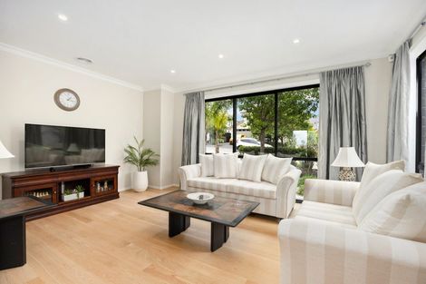 Photo of property in 4 Copper Lane, Long Bay, Auckland, 0630