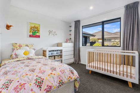 Photo of property in 5 Little Gem Road, Hornby, Christchurch, 8025