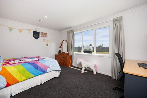Photo of property in 985 Parewanui Road, Parewanui, Bulls, 4894
