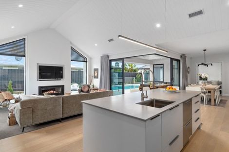 Photo of property in 15 Avocado Lane, Bethlehem, Tauranga, 3110