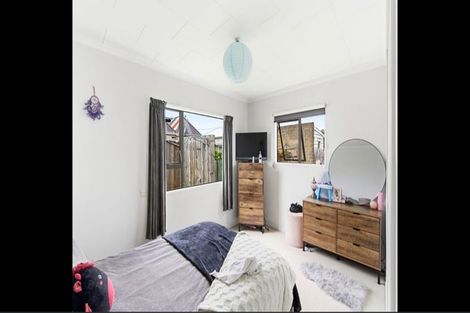 Photo of property in 13c Burns Street, South Dunedin, Dunedin, 9012
