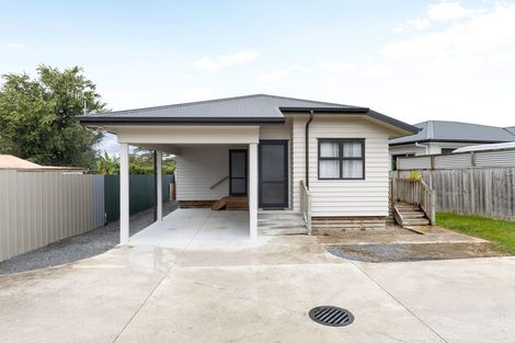 Photo of property in 27 Collins Road, Melville, Hamilton, 3206