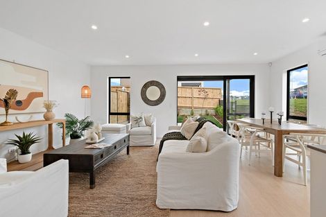 Photo of property in 529 Massey Road, Mangere, Auckland, 2022