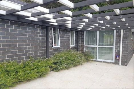 Photo of property in 17 Banks Boulevard, Whitby, Porirua, 5024