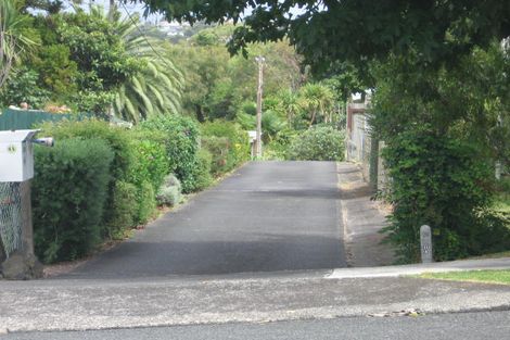 Photo of property in 1/181 Chivalry Road, Glenfield, Auckland, 0629