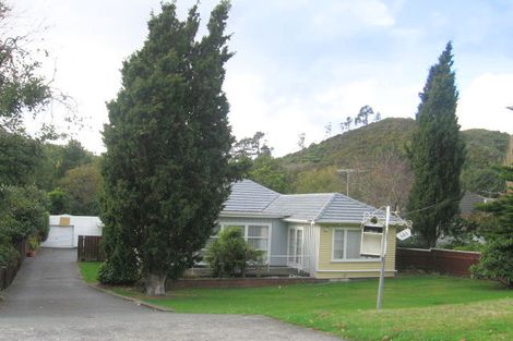 Photo of property in 141 Hine Road, Wainuiomata, Lower Hutt, 5014