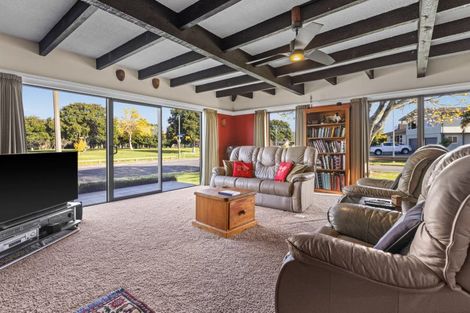 Photo of property in 128 Freyberg Avenue, Tamatea, Napier, 4112