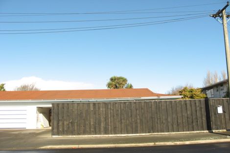 Photo of property in 104 Holly Road, St Albans, Christchurch, 8014
