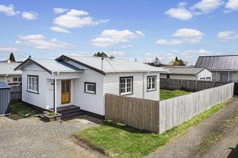 Photo of property in 15 Maitland Street, Frankton, Hamilton, 3204