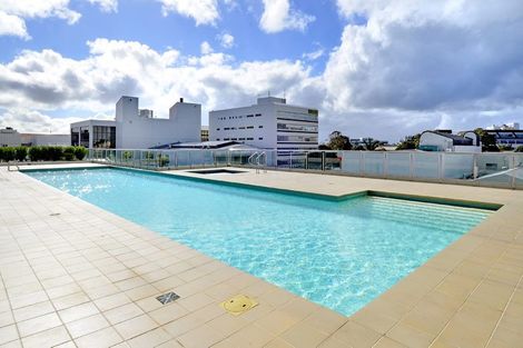 Photo of property in Sentinel Apartments, 803/3 Northcroft Street, Takapuna, Auckland, 0622