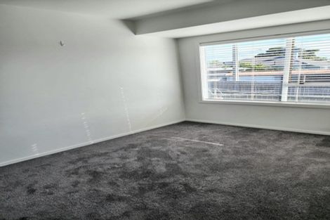 Photo of property in 3/123 Birkdale Road, Birkdale, Auckland, 0626
