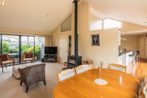 Photo of property in 30 Regent Drive, Paraparaumu Beach, Paraparaumu, 5032