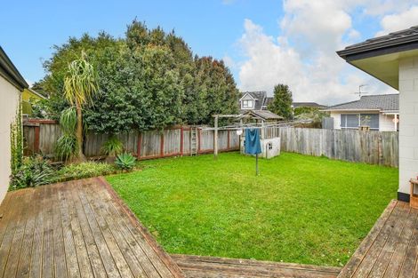 Photo of property in 12 Huber Street, Weymouth, Auckland, 2103
