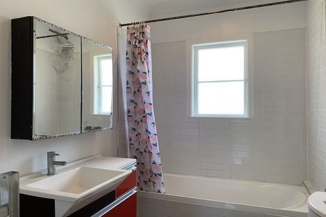 Photo of property in 163 Titirangi Road, New Lynn, Auckland, 0600
