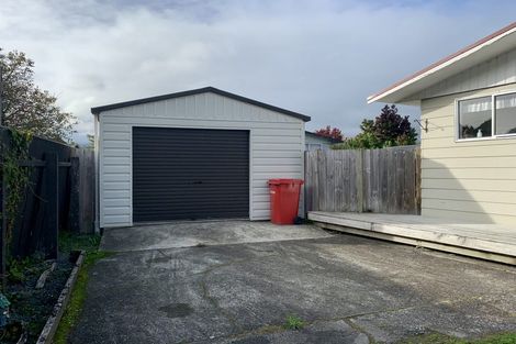 Photo of property in 50b Hartford Crescent, Totara Park, Upper Hutt, 5018
