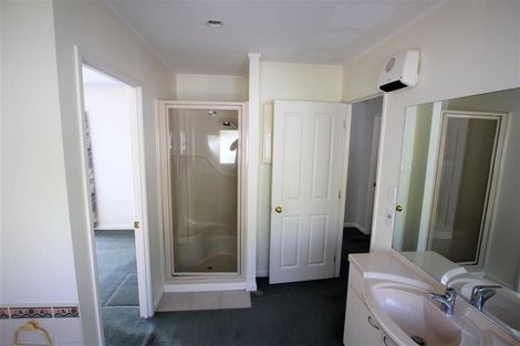 Photo of property in 12 Beatrice Avenue, Hillcrest, Auckland, 0627