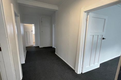 Photo of property in 11 Moffitt Street, Vogeltown, Wellington, 6021