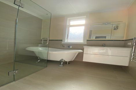 Photo of property in 4 Rossiter Avenue, Waterloo, Lower Hutt, 5011