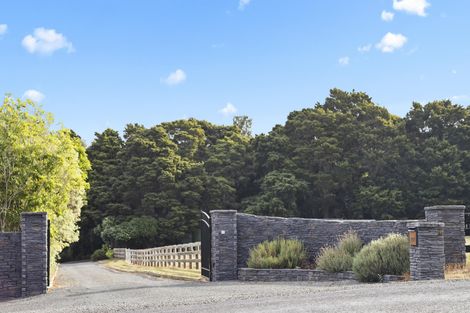 Photo of property in 202 Masters Road, Waiuku, 2682