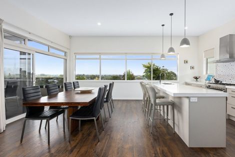 Photo of property in 9 Iona Road, Havelock North, 4130