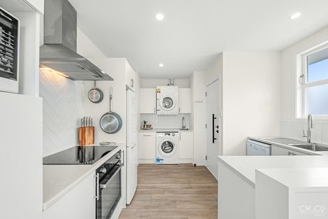 Photo of property in 1/1 Saulbrey Grove, Woburn, Lower Hutt, 5010