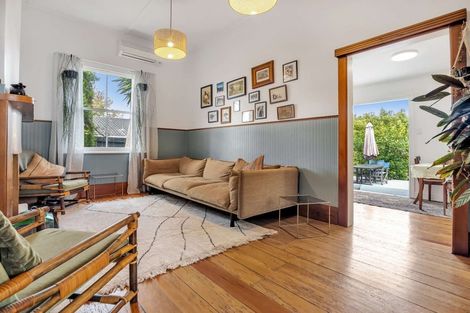 Photo of property in 27 Victoria Avenue, Waiuku, 2123