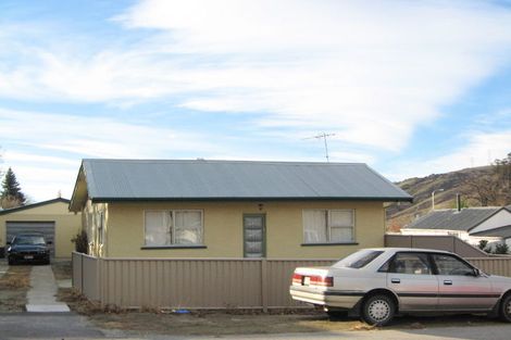 Photo of property in 3 Molyneux Avenue, Cromwell, 9310