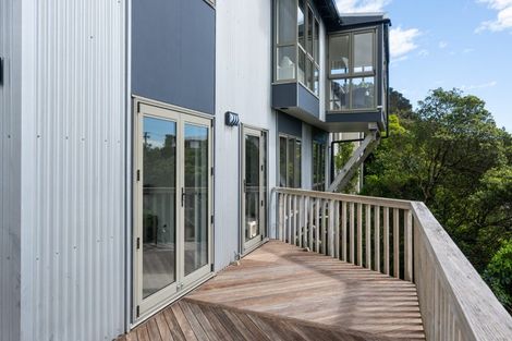 Photo of property in 5 Plumer Street, Johnsonville, Wellington, 6037