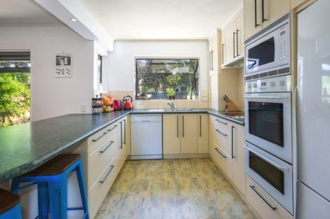 Photo of property in 20 Solander Place, Whitby, Porirua, 5024