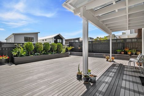 Photo of property in 18 Saltmarsh Road, Hobsonville, Auckland, 0616