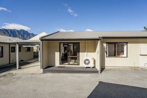 Photo of property in 21c Towne Place, Frankton, Queenstown, 9300