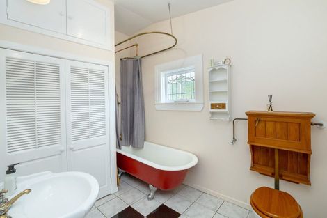 Photo of property in 234 Main Street, Greytown, 5712