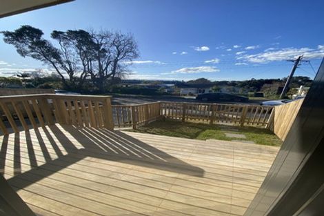 Photo of property in 1/39 Renata Crescent, Te Atatu Peninsula, Auckland, 0610