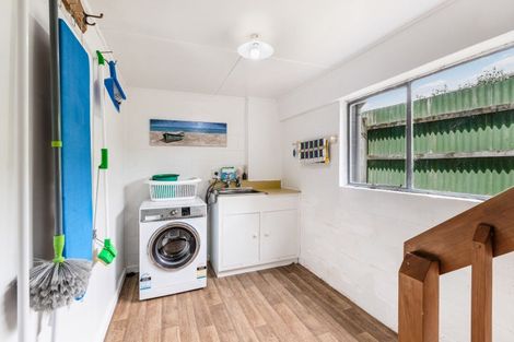 Photo of property in 30 Beach Road, Waikawa, Picton, 7220
